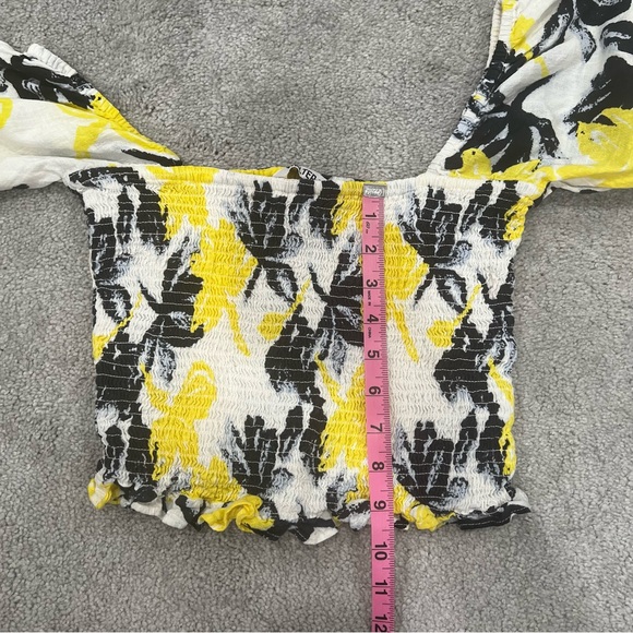 Walter Baker Smocked Crop Top 100% Cotton Women’s Sz S NWOT - Picture 4 of 8